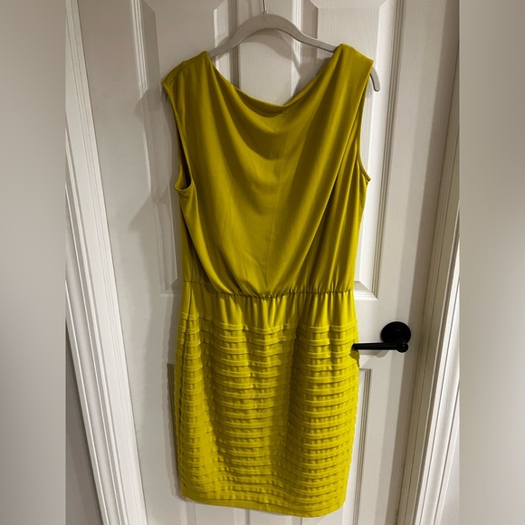 Calvin Klein Lime Green Peridot Vintage Sleeveless Bandage Dress - Picture 3 of 4